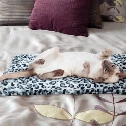FurHaven ThermaNAP Faux Fur Self-Warming Dog & Cat Mat